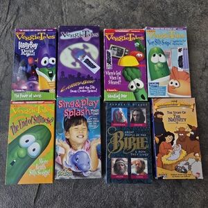 Children's Veggie Tales/Bible Pre-Owned VHS Collection - 8 Piece Set